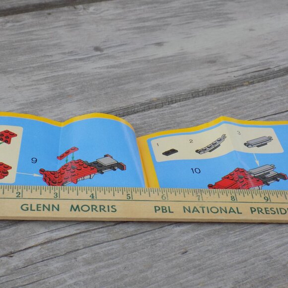 LEGO CREATOR BOOKLET - Picture 11 of 14